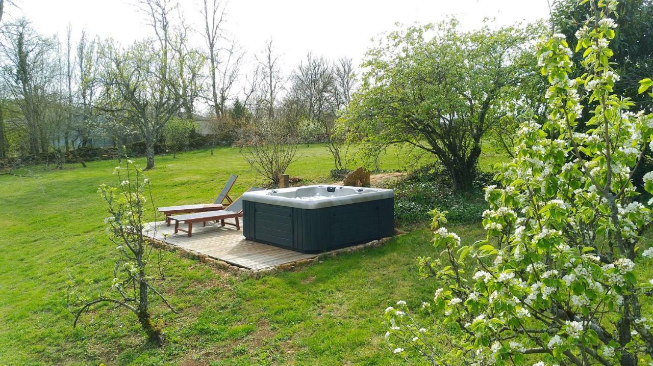 Jardin Des Sens, La Rente D'Eguilly Bed & Breakfast Luaran gambar